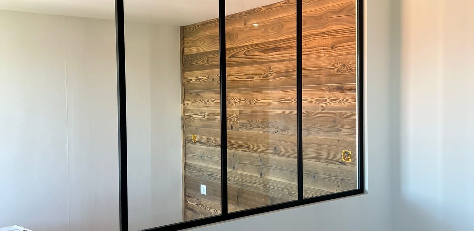 CLOISON ANOUR VERRIERE9 1536X750 | MVP (Miroiterie Vitrerie de la Plaine) Comment choisir le bon vitrage pour votre maison ? Double, triple, ou feuilleté ? Guebwiller