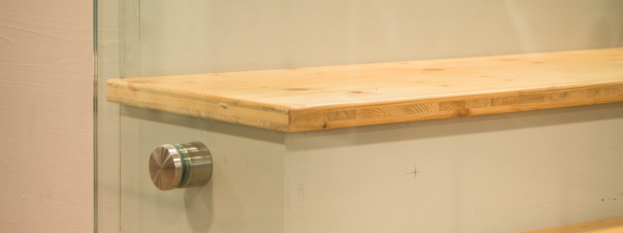 Quels sont les avantages d’un garde-corps en verre feuilleté trempé pour votre escalier ? Pfastatt